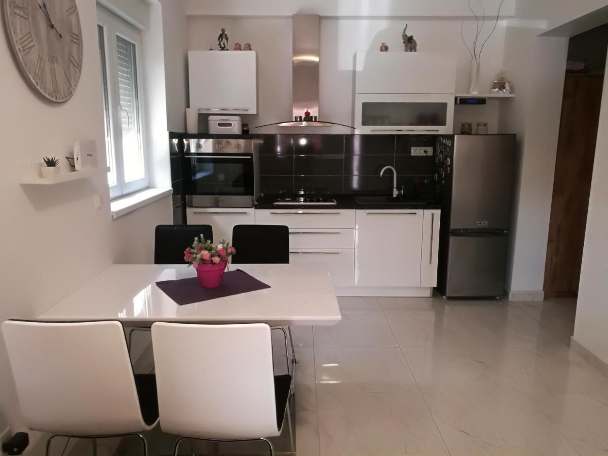 Apartman Roberto Bacina